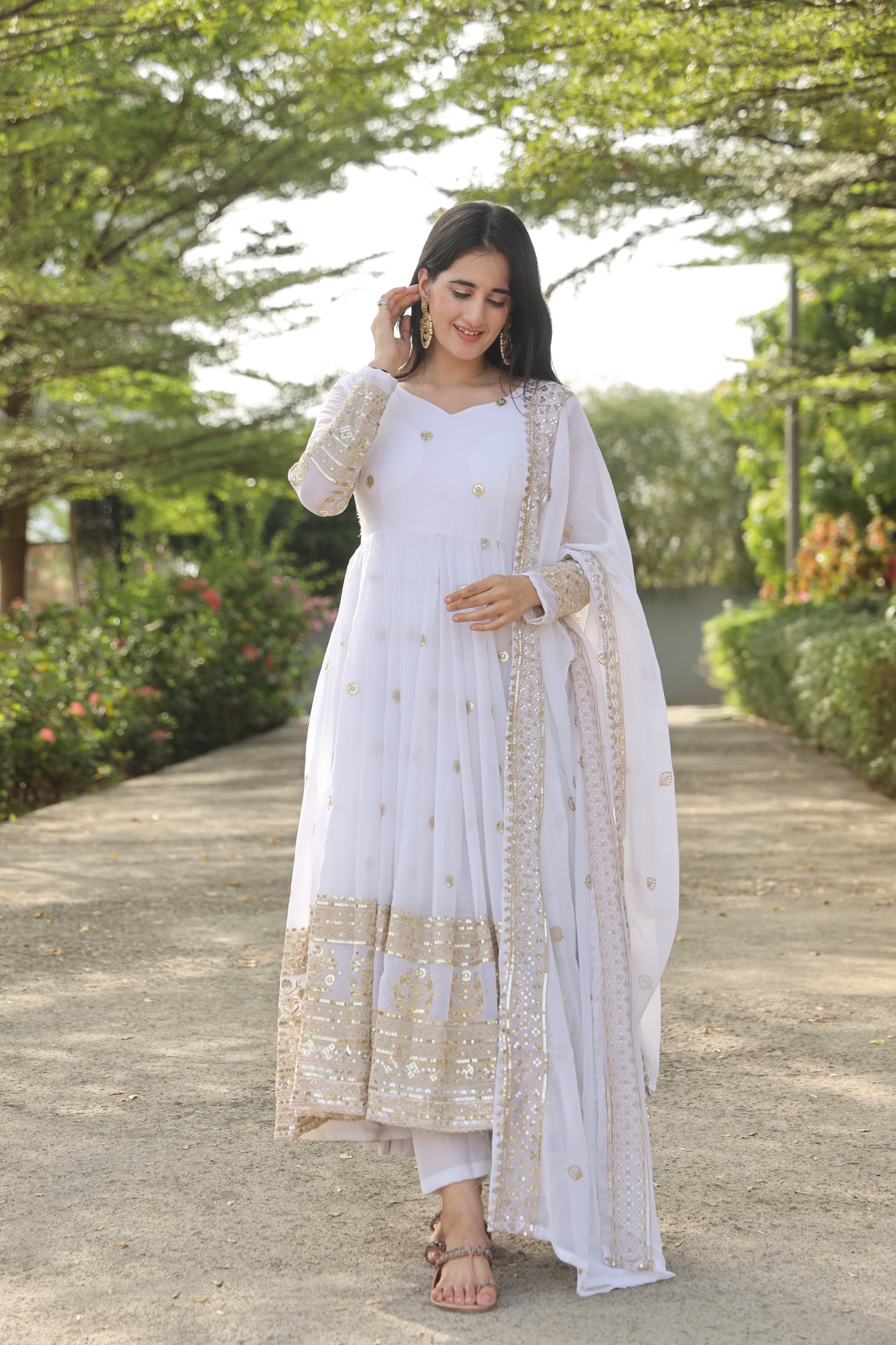 MANVI'S WHITE COLOURED ANARKALI SUIT SET LW 11