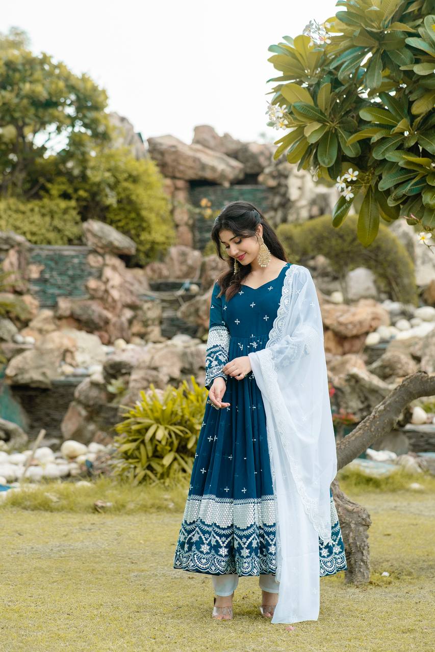 ZENNY EMBROIDERY WORKED ANARKALI SUIT SET LW 6018