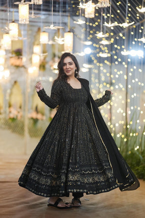 NIGHT STAR BLACK EMBROIDERED GEORGETTE SUIT SET LW 120